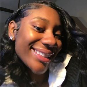 Meet your Posher, Nydia